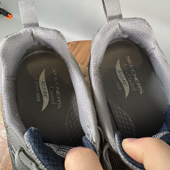 Skechers Arch Fit Servitica Sneaker Mens 11.5 4E Grey‎ Shoes Sneakers Atheltic - Picture 7 of 8